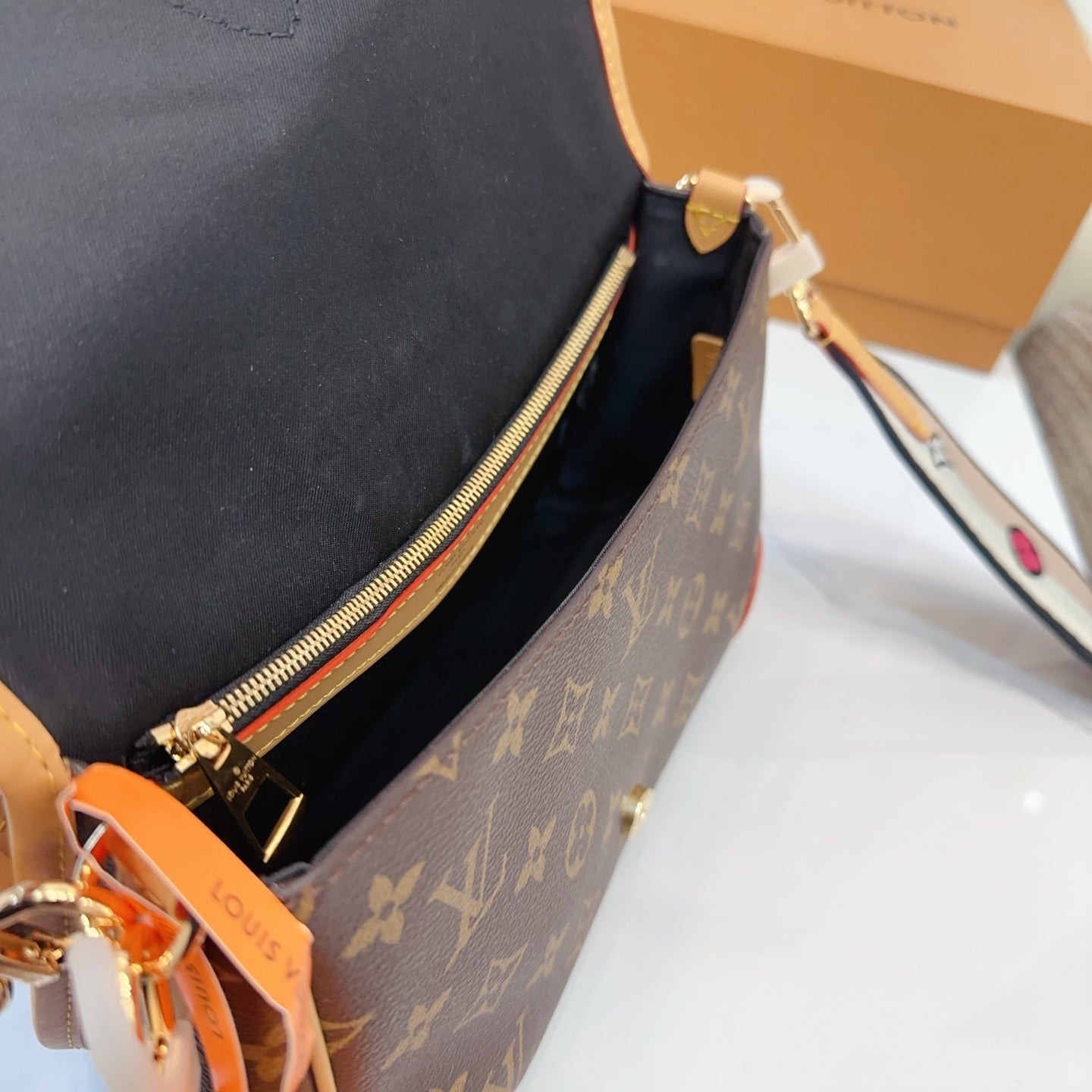 Serenityll™ 181901 Luxury Bags(23*10*15)cm