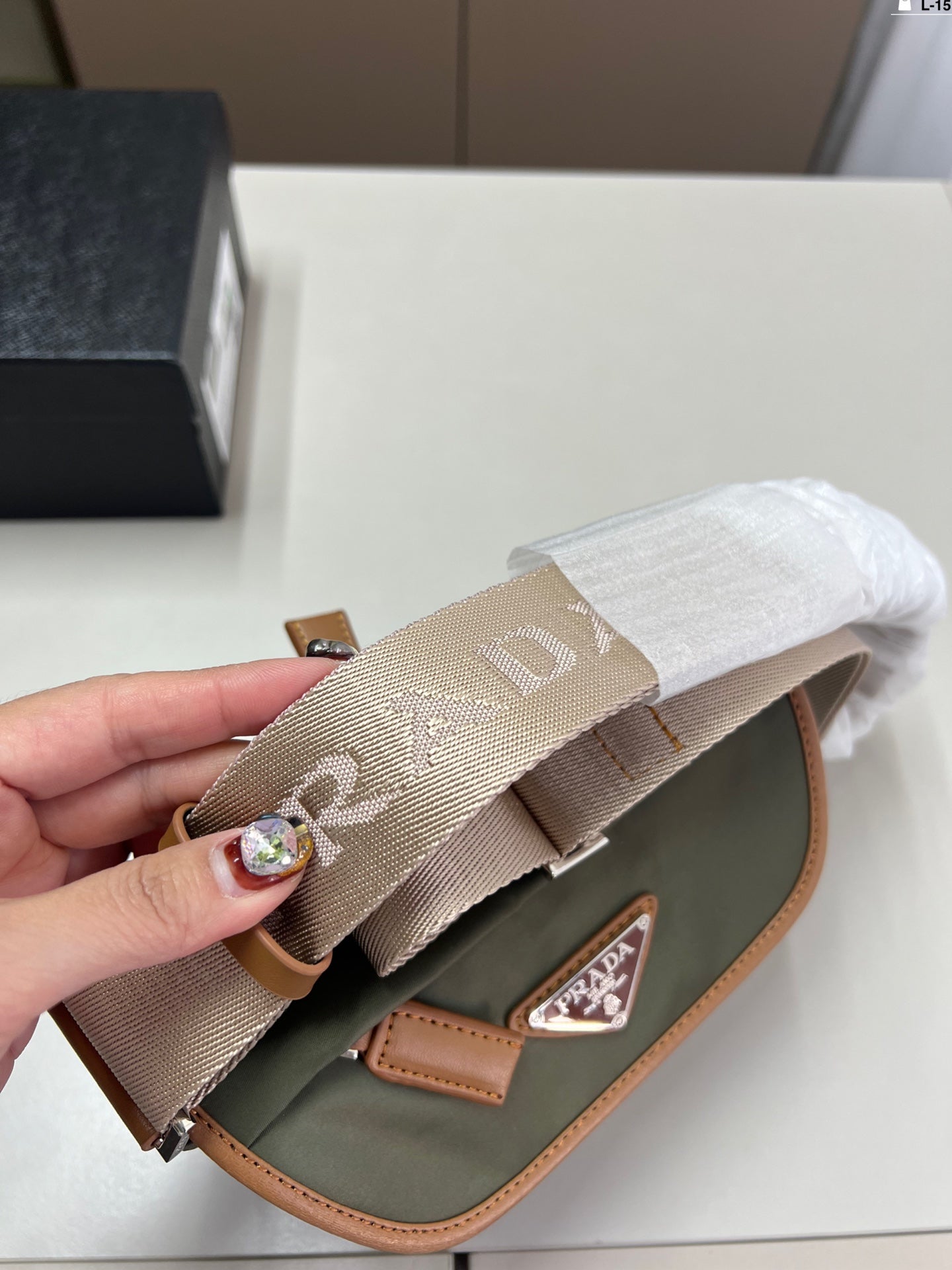 Prada Vintage Messenger Bag Crossbody 16x15cm