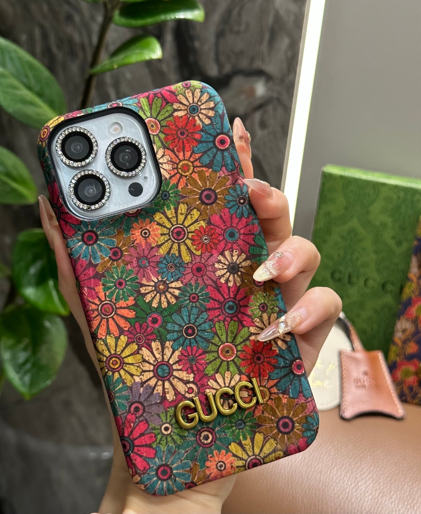 NEW GUCCI CHRYSANTHEMUM IPHONE CASE