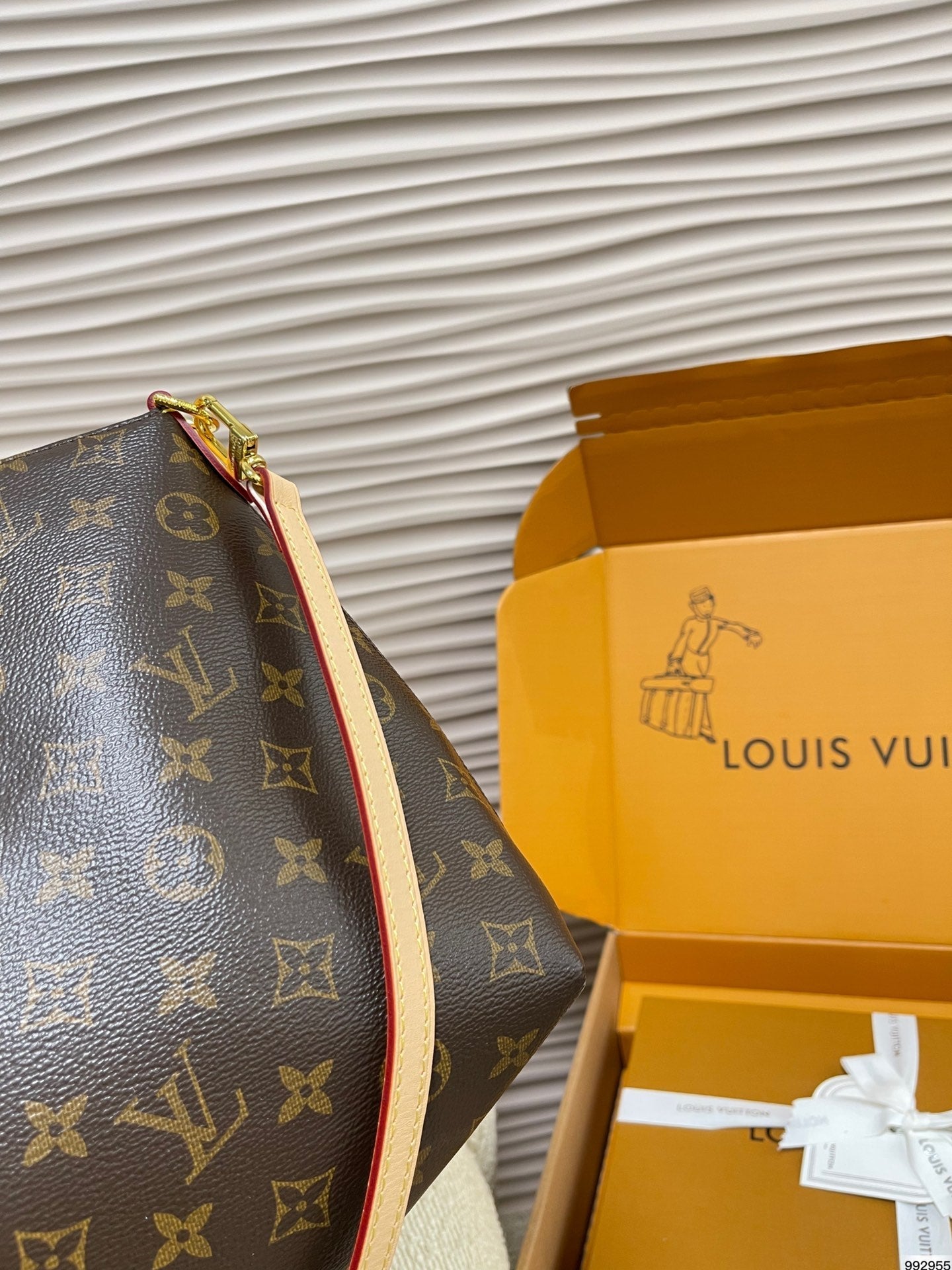 Louis Vuitton 21st Century Monogram Boetie PM satchel 32 x 13 x 29 cm